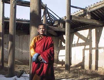 Inside the ruins of Shankh Khiid